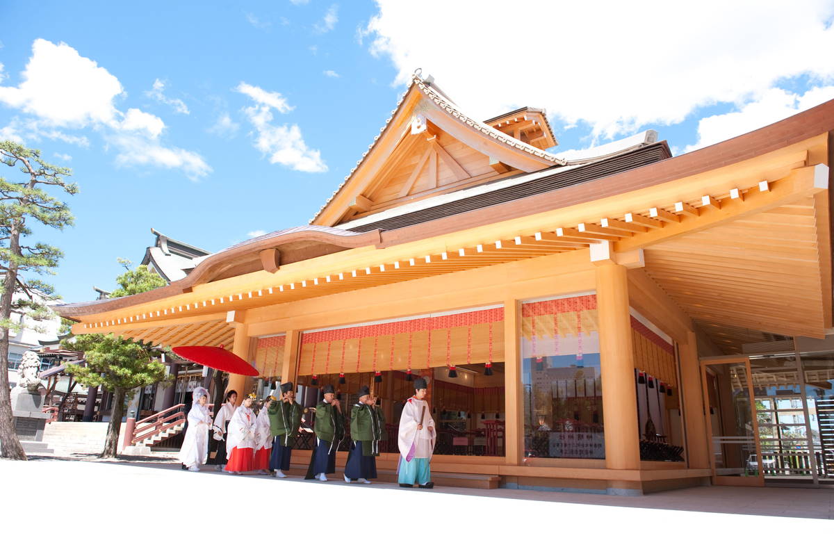 【神明神社 参集殿juju】格式とあたたかさが息づく　美しき日本の結婚式